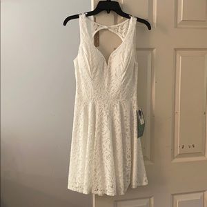 White lace juniors dress